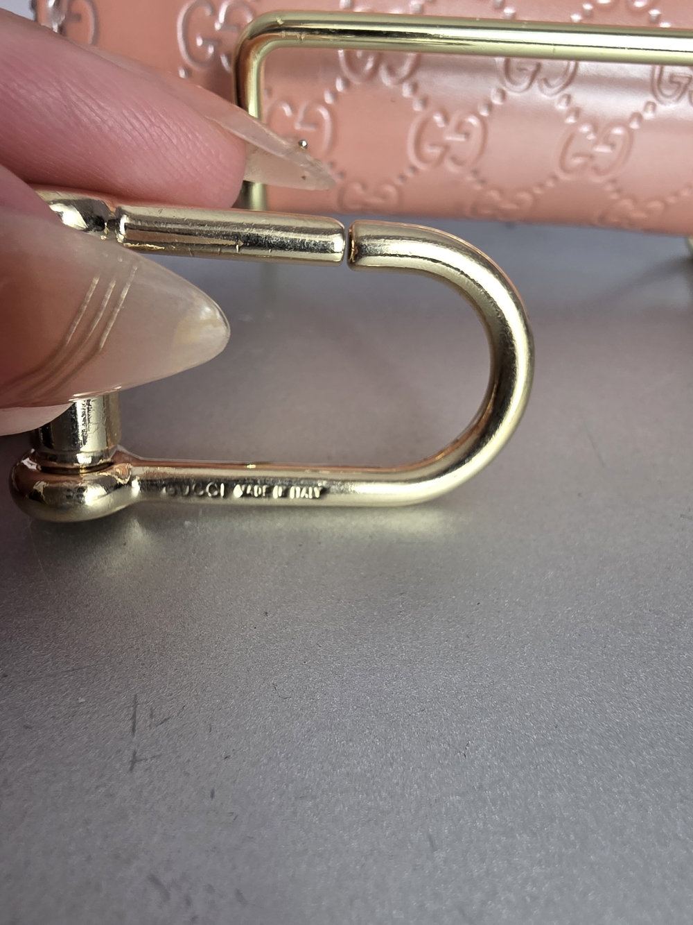 Gucci Rose Gold Metallic GG Zip Wallet - Picture 4 of 16